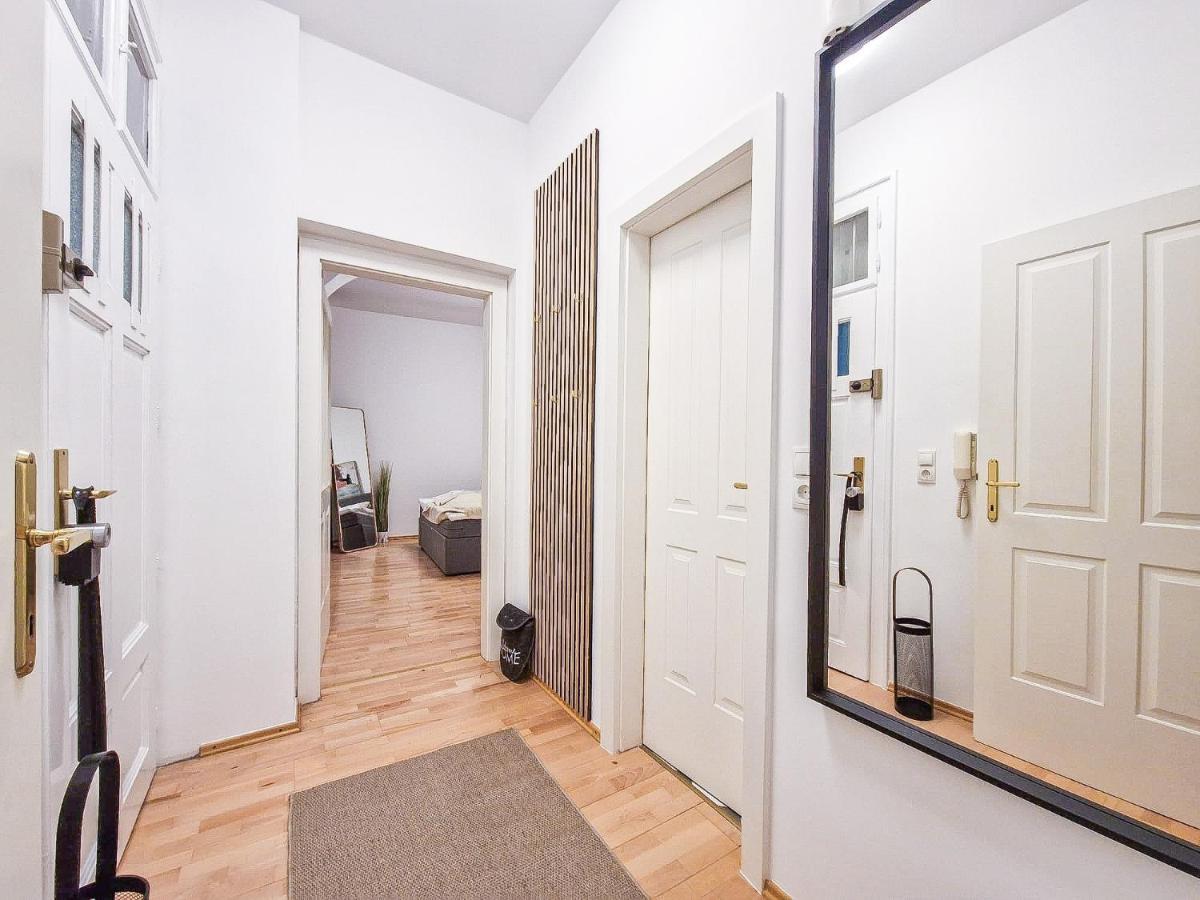 Feelhome - Design Apartment Fur 4 Gaste - Smart Tv - Naschmarkt Vienna Luaran gambar