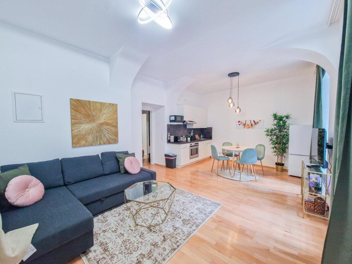 Feelhome - Design Apartment Fur 4 Gaste - Smart Tv - Naschmarkt Vienna Luaran gambar