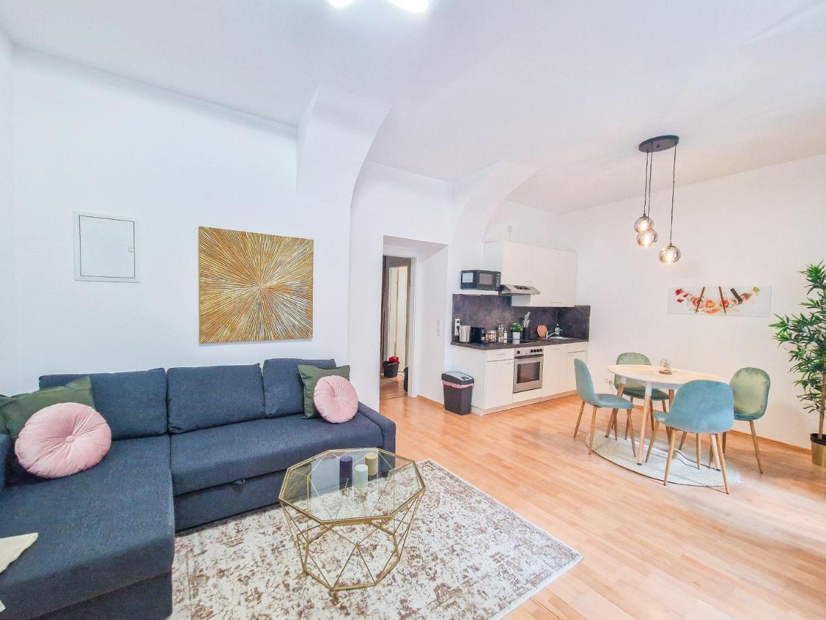 Feelhome - Design Apartment Fur 4 Gaste - Smart Tv - Naschmarkt Vienna Luaran gambar